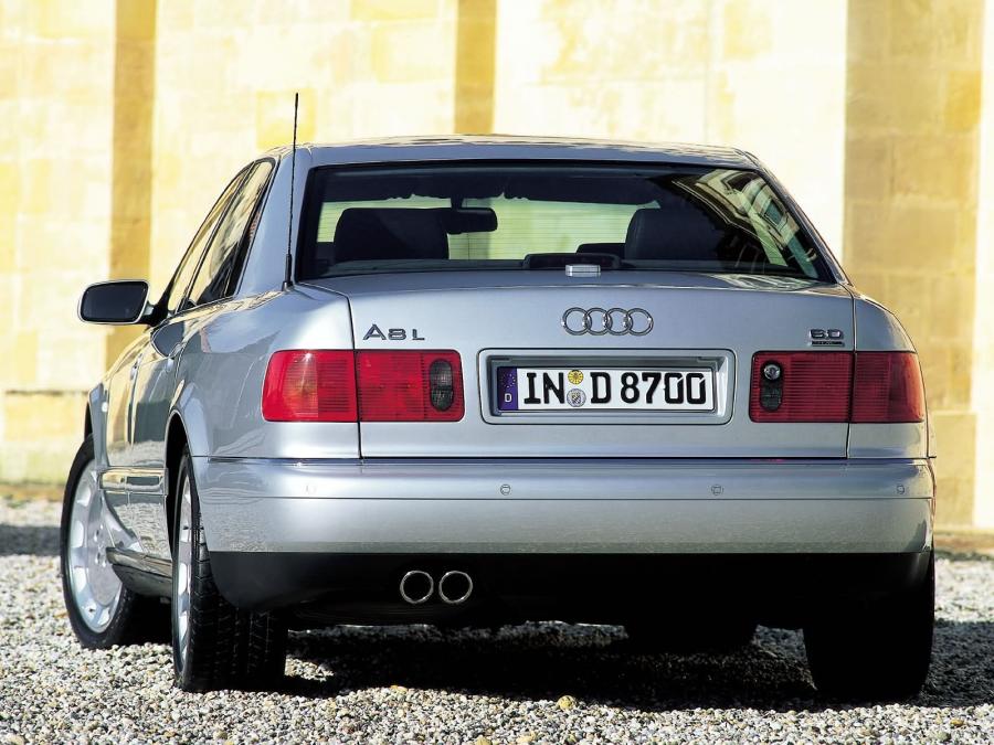  Audi A8 L 6.0 Quattro (D2) 2001 года  (фото 11 из 27)